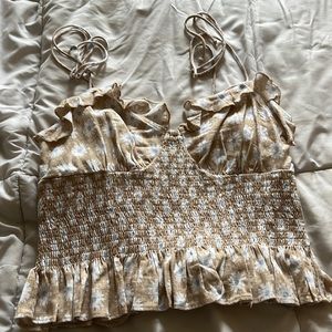 Cute top. Thin strap.